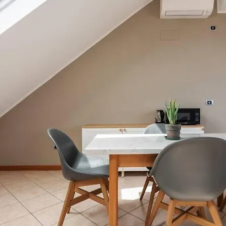 Apartament Bilocale Quartiere Della Moda Mediolan